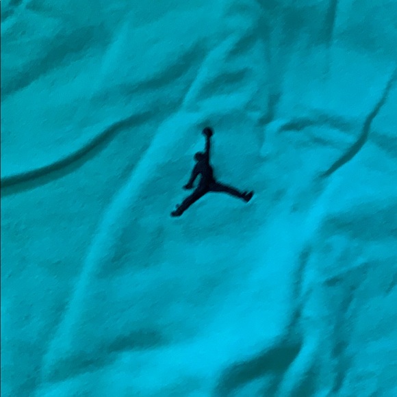 Green Michael Jordan Nike v neck xl men’s - Picture 3 of 4